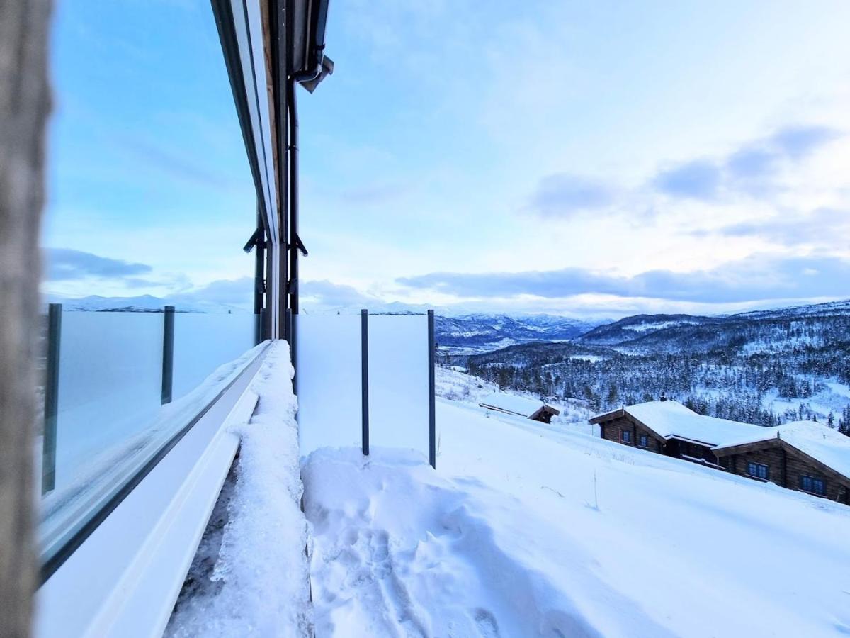 Tiny Mountain Cabin With A Panoramic View Giljane Exteriér fotografie
