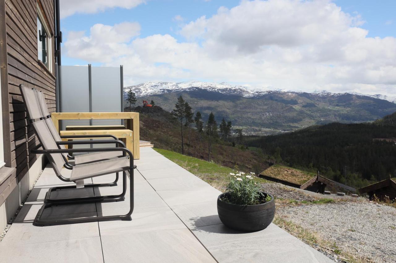 Tiny Mountain Cabin With A Panoramic View Giljane Exteriér fotografie